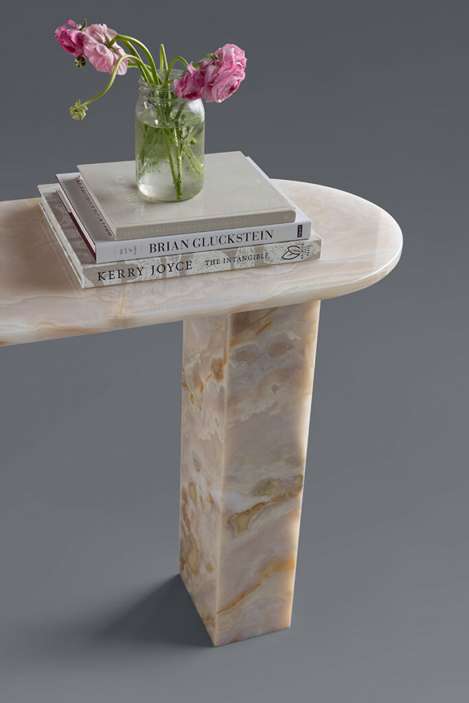 Stone Display Console Showrunner Console - ABC Stone : ABC Stone